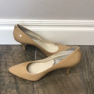 Michael Michael kors nude heels size 9.5